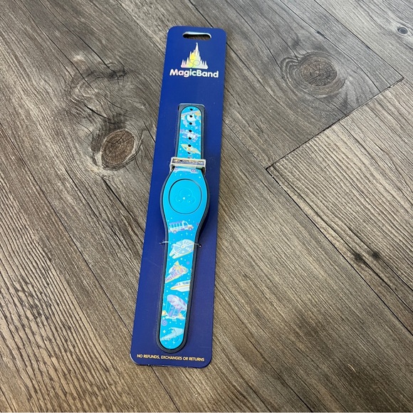 Walt Disney World 50th Anniversary Attraction Vehicles MagicBand 2 - Picture 1 of 4
